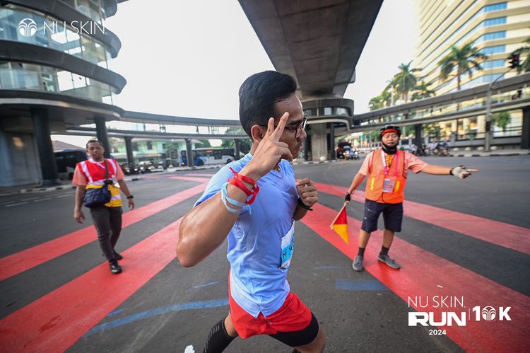 Race photo from Nu Skin Run 10K