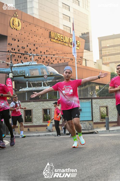 Race photo from Smartfren Run 2025 