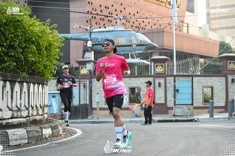 Race photo from Smartfren Run 2025 