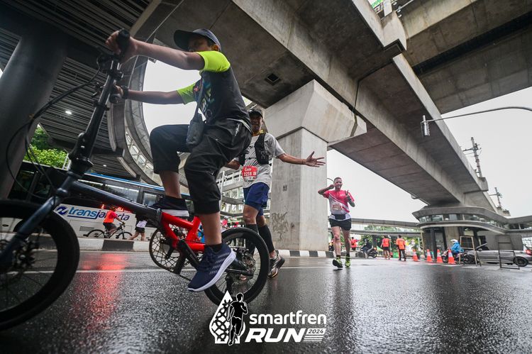 Race photo from Smartfren Run 2024