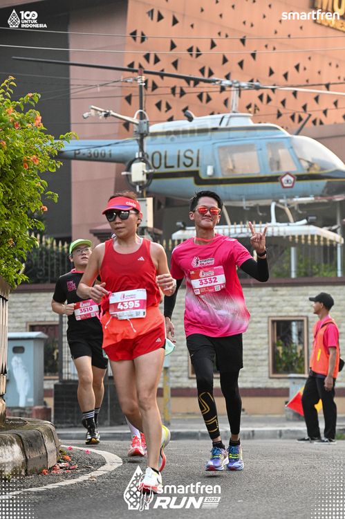 Race photo from Smartfren Run 2025 