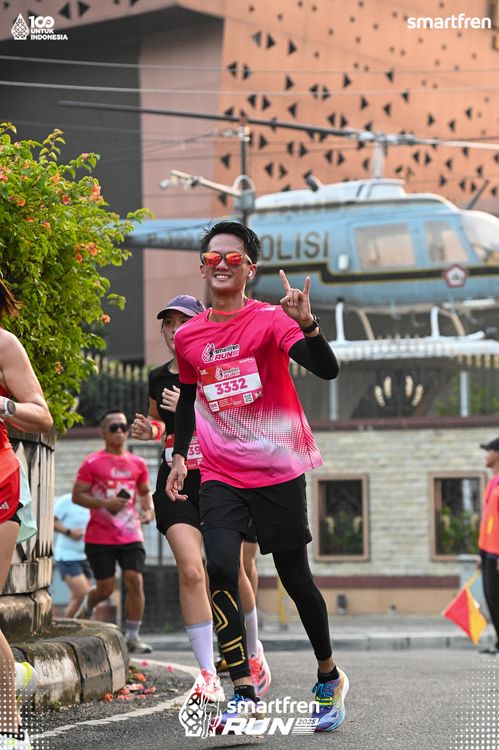 Race photo from Smartfren Run 2025 