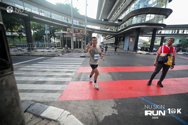 Race photo from Nu Skin Run 10K