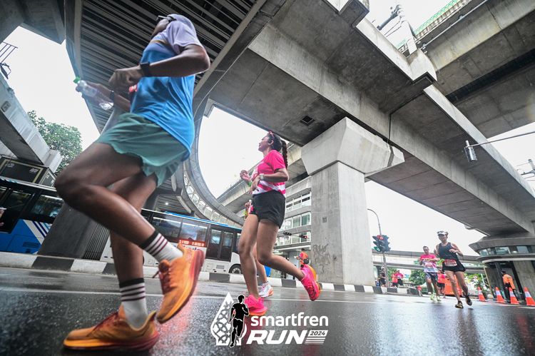 Race photo from Smartfren Run 2024