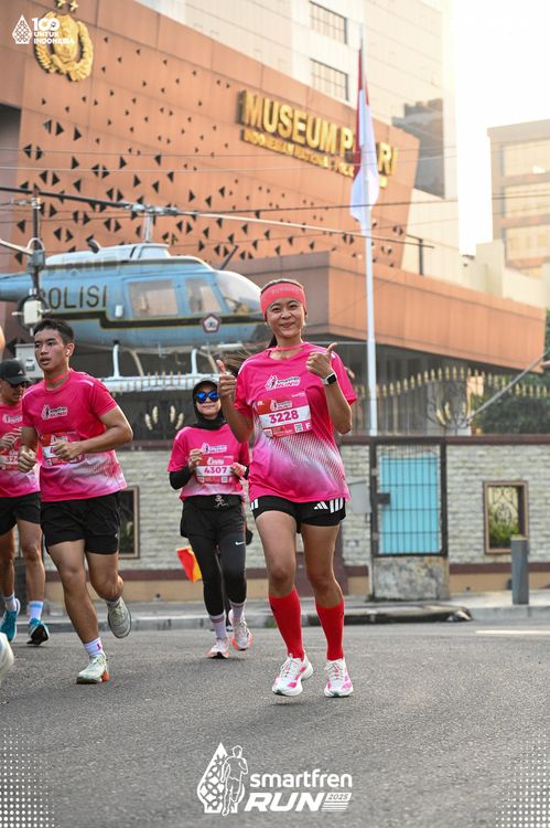 Race photo from Smartfren Run 2025 