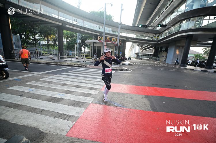 Race photo from Nu Skin Run 10K