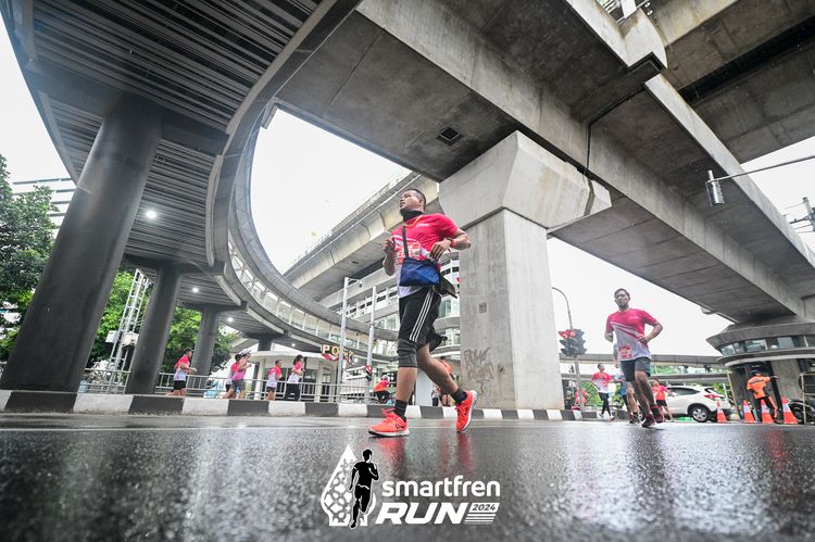 Race photo from Smartfren Run 2024