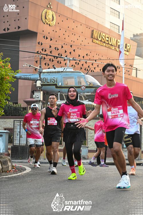 Race photo from Smartfren Run 2025 