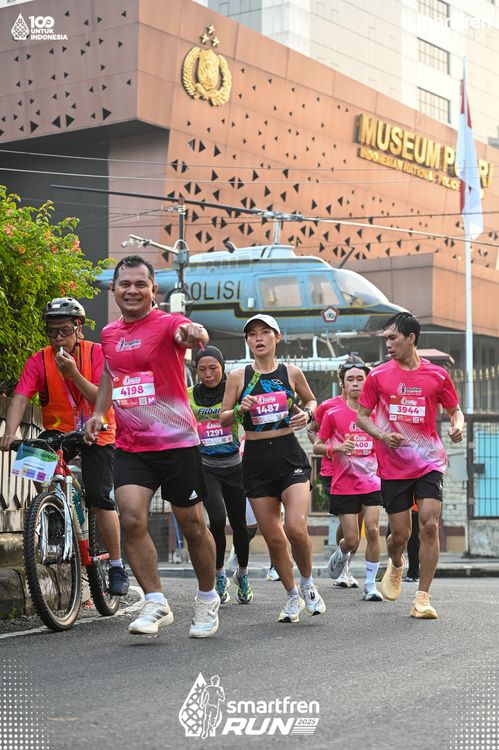 Race photo from Smartfren Run 2025 