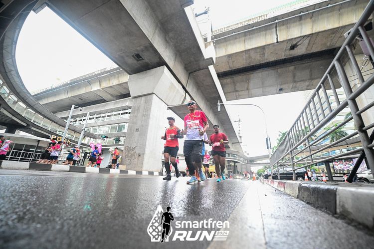 Race photo from Smartfren Run 2024