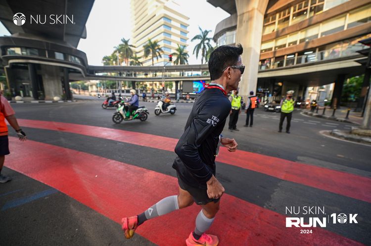 Race photo from Nu Skin Run 10K