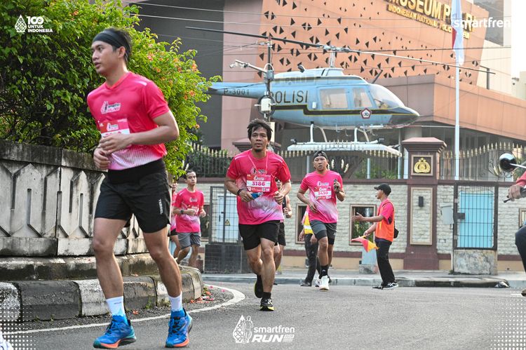 Race photo from Smartfren Run 2025 