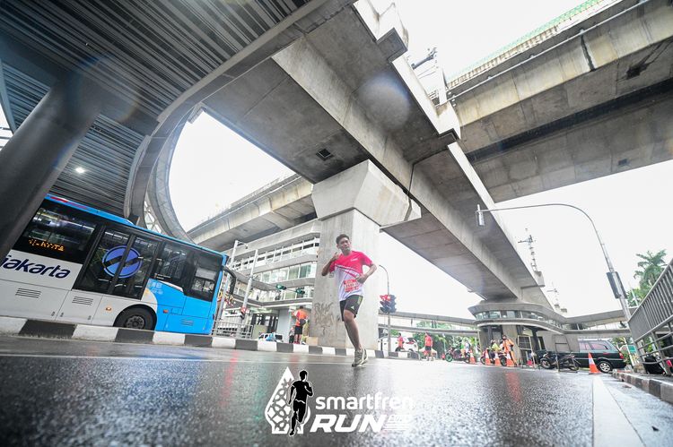 Race photo from Smartfren Run 2024