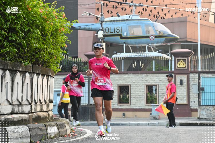 Race photo from Smartfren Run 2025 