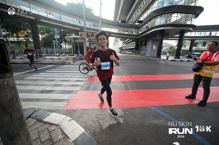 Race photo from Nu Skin Run 10K