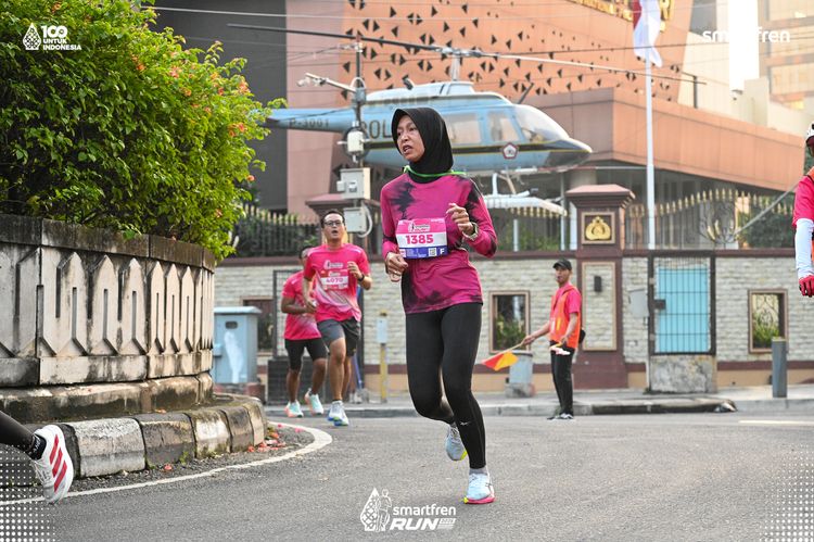 Race photo from Smartfren Run 2025 
