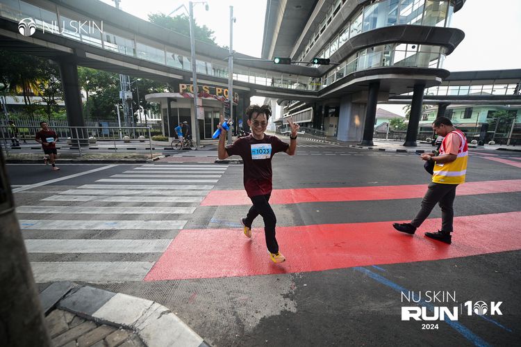 Race photo from Nu Skin Run 10K
