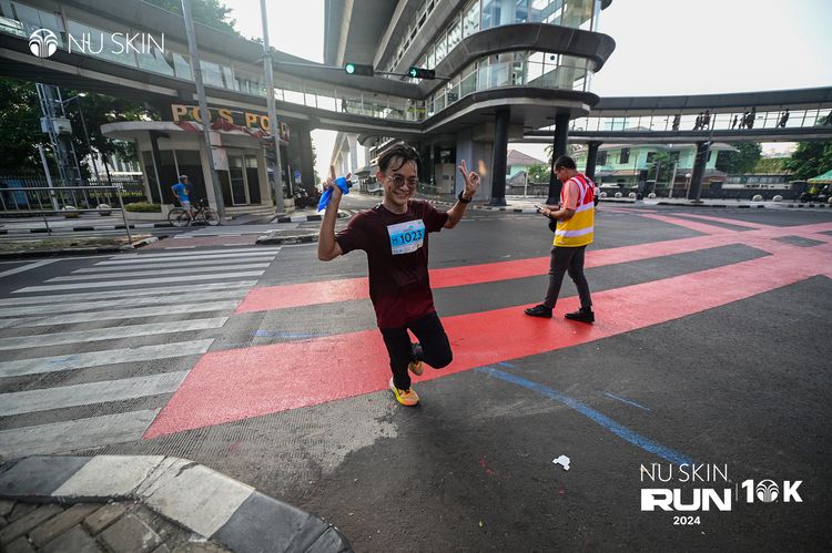 Race photo from Nu Skin Run 10K