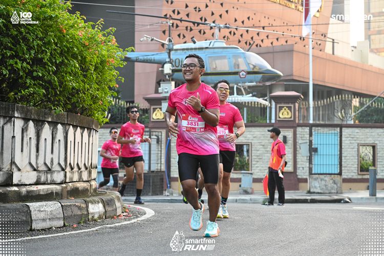 Race photo from Smartfren Run 2025 