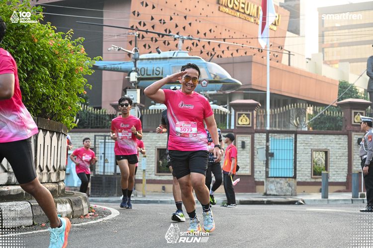 Race photo from Smartfren Run 2025 