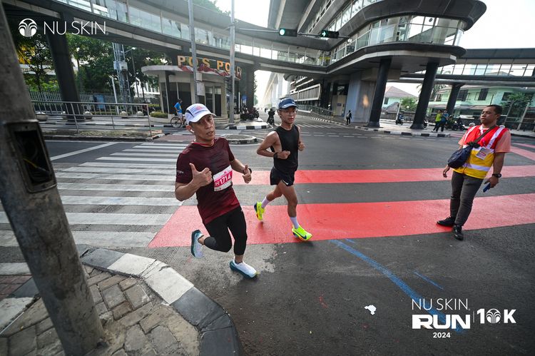 Race photo from Nu Skin Run 10K
