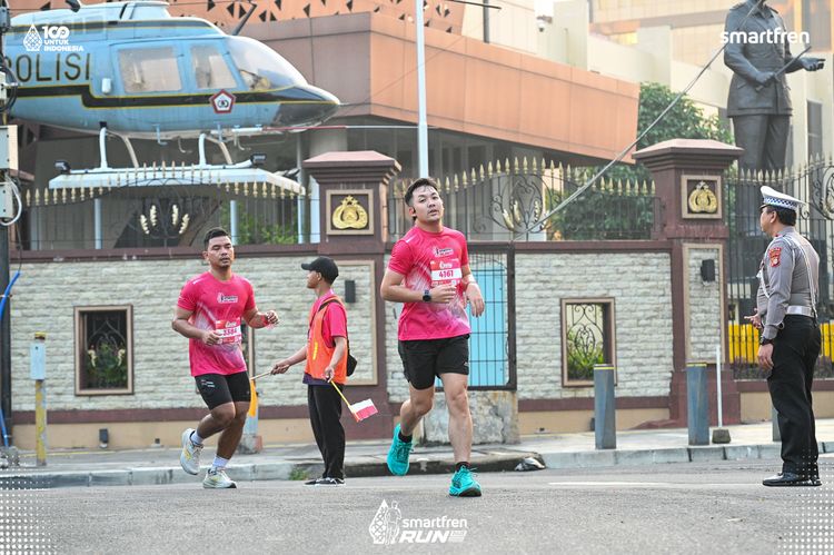 Race photo from Smartfren Run 2025 