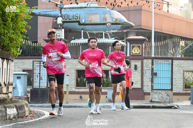 Race photo from Smartfren Run 2025 