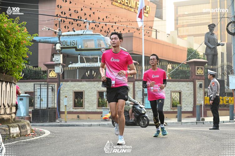 Race photo from Smartfren Run 2025 