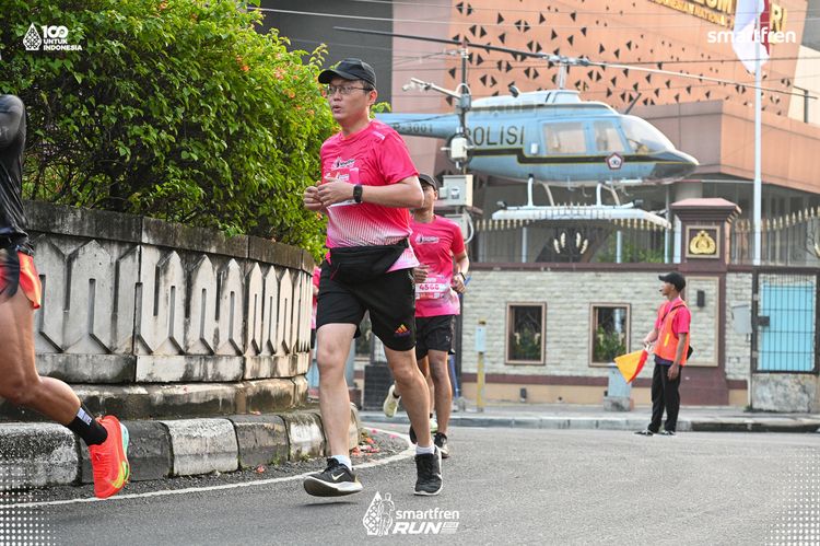 Race photo from Smartfren Run 2025 