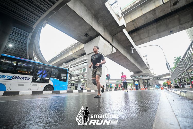 Race photo from Smartfren Run 2024