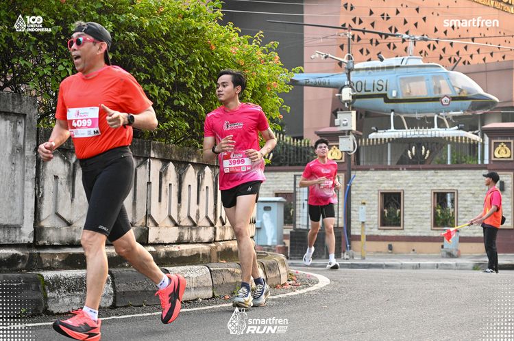 Race photo from Smartfren Run 2025 