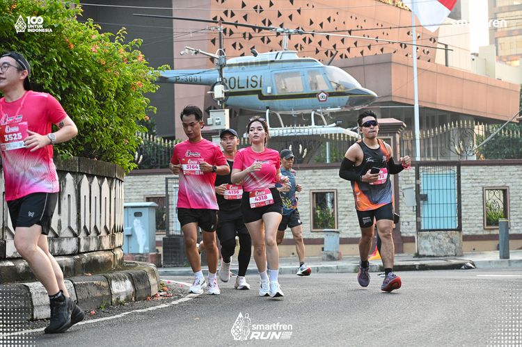 Race photo from Smartfren Run 2025 