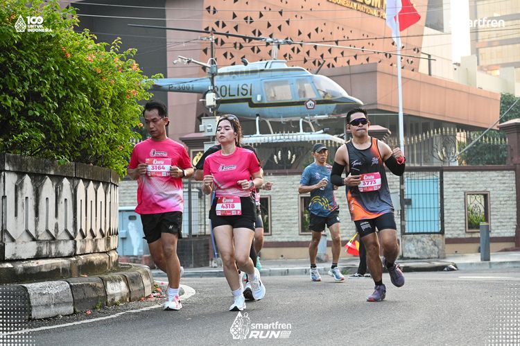 Race photo from Smartfren Run 2025 