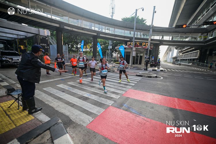 Race photo from Nu Skin Run 10K
