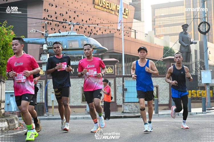 Race photo from Smartfren Run 2025 