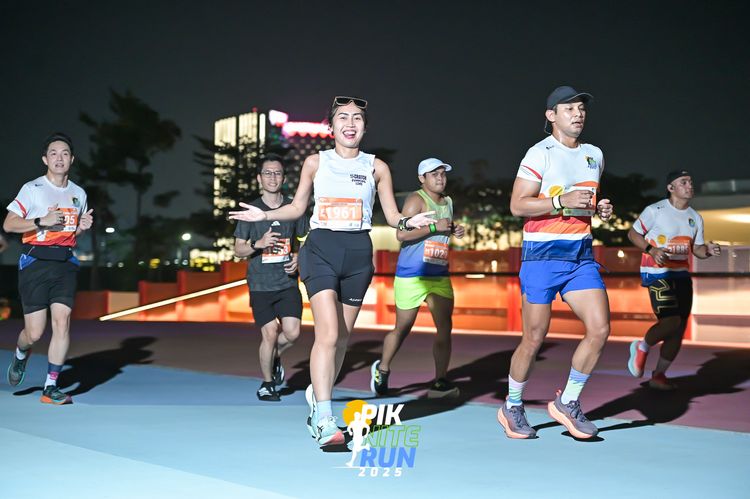 Race photo from PIK NITE RUN 2025