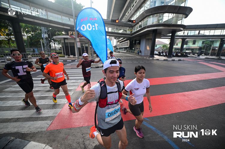 Race photo from Nu Skin Run 10K