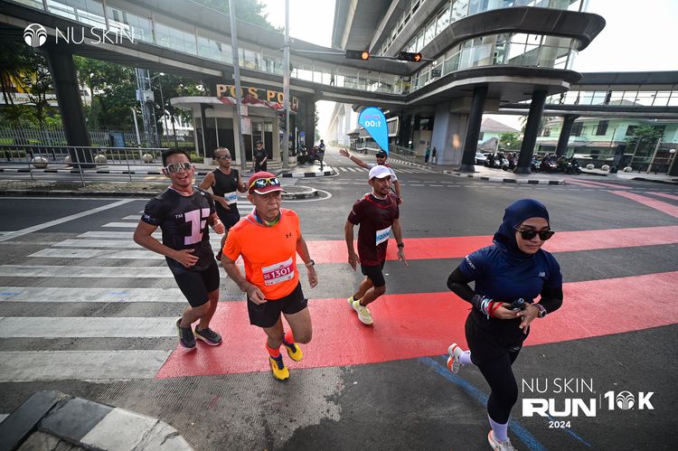 Race photo from Nu Skin Run 10K