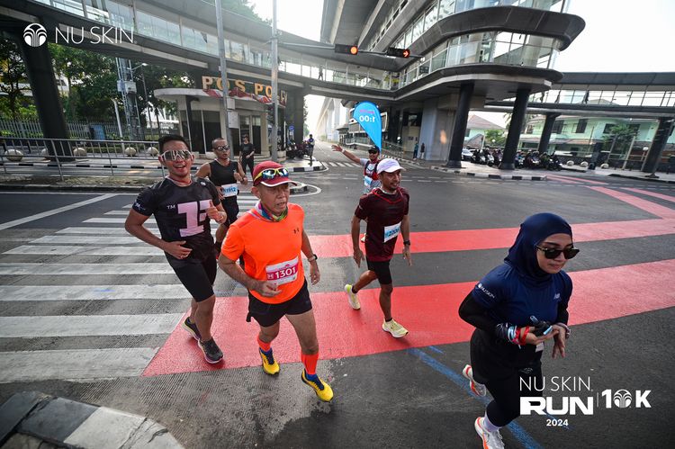 Race photo from Nu Skin Run 10K