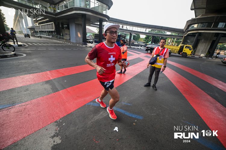 Race photo from Nu Skin Run 10K