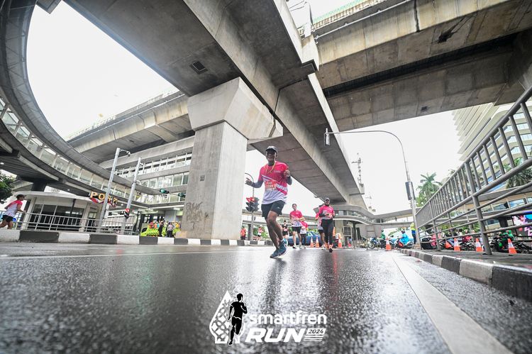 Race photo from Smartfren Run 2024