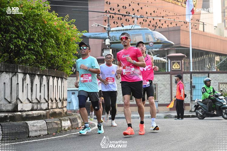 Race photo from Smartfren Run 2025 