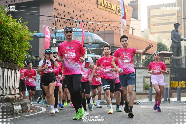 Race photo from Smartfren Run 2025 