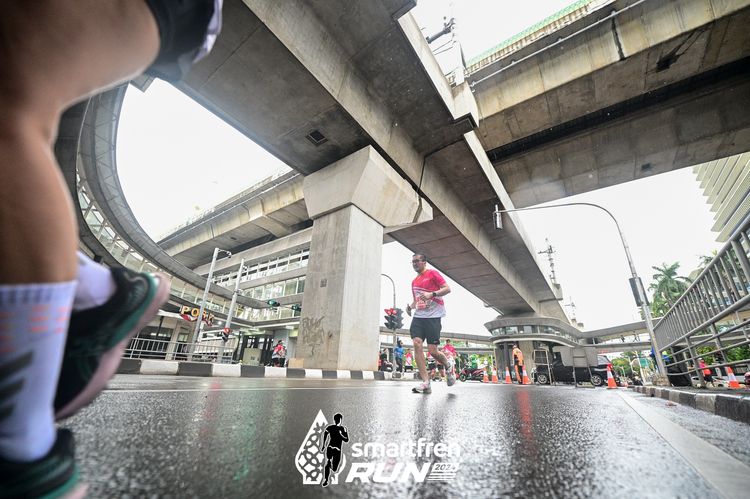 Race photo from Smartfren Run 2024