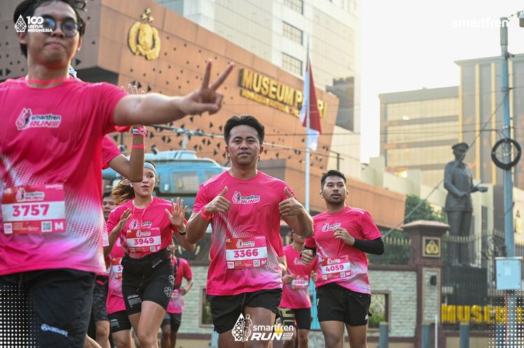 Race photo from Smartfren Run 2025 