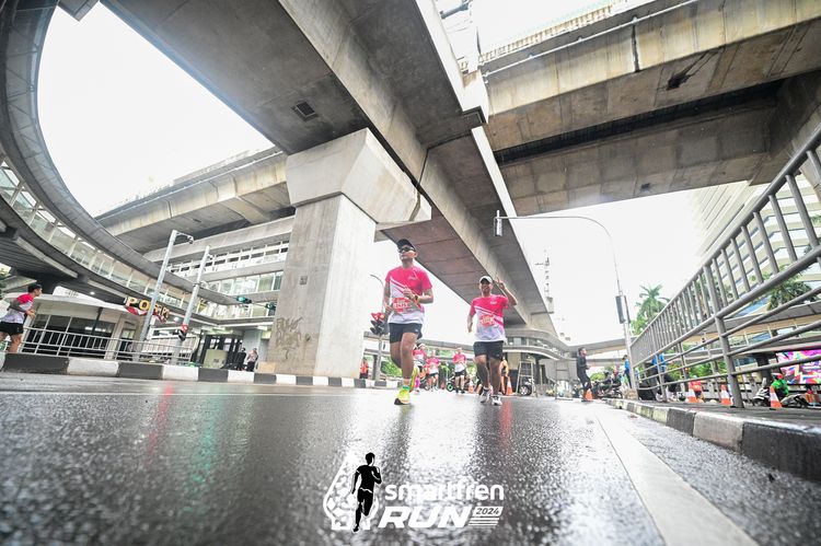 Race photo from Smartfren Run 2024