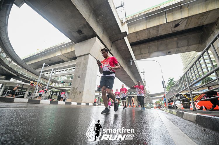 Race photo from Smartfren Run 2024