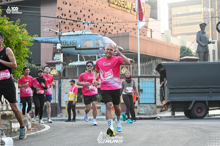 Race photo from Smartfren Run 2025 