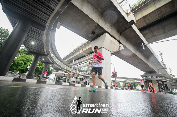 Race photo from Smartfren Run 2024