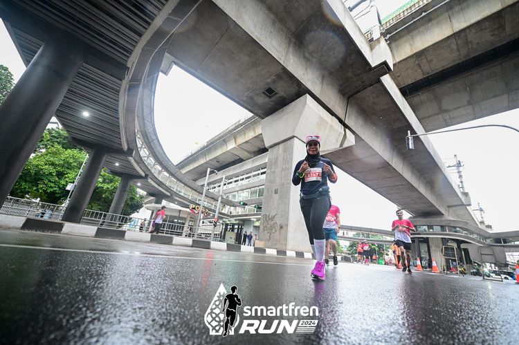 Race photo from Smartfren Run 2024